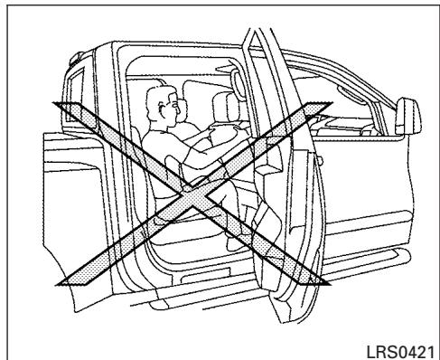 NISSAN TITAN - AVERTISSEMENT - 1