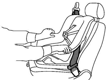 NISSAN LEAF 2018 - Ensemble de retenue d'enfant orienté vers l'avant - étape 6 - 1