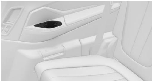 BMW X7 - Troisième rangée de sièges - 1