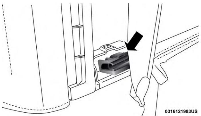 JEEP WRANGLER - Install The Rear Window - 3