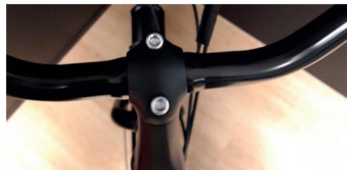 ESSENTIELB URBAN 400 - 2) Guidon - 3