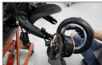 MINIMOTORS DUALTRON - Méthode de remplacement des pneus - 1