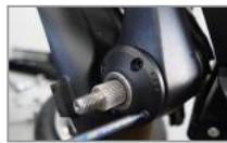 MINIMOTORS DUALTRON - Remplacement du caoutchouc (5ème étape) : Remplacer la cartouche (Régler la hauteur en fonction du poids) - 1