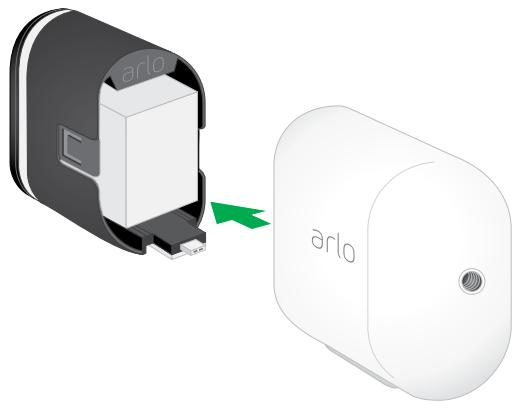 ARLO ULTRA VMC5040 - Insert the battery into your camera - 1