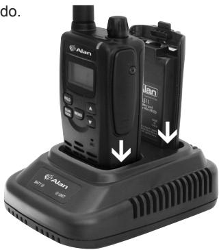 MIDLAND ALAN HP 450-2A - 4.4.a Recarregar o rádio com o pacote de baterias - 1