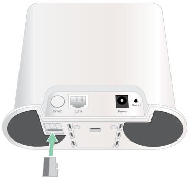 ARLO ESSENTIAL FHD 3 - Insert a microSD card - 1