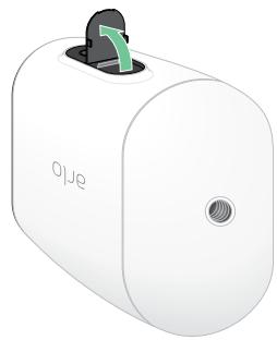 ARLO SPOTLIGHT 3 - Charge your camera indoors - 1