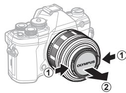 OLYMPUS E-M5 MKIII - Retirez le couvercle avant de l'objectif. - 2