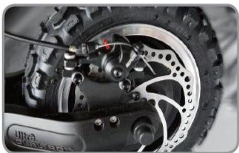 MINIMOTORS DUALTRON ULTRA - 5) Causes et contre-mesures pour le bruit du frein à disque - 6