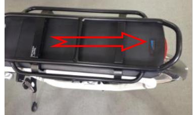 PEUGEOT CITY E-LEGEND - a. Extraction de la batterie : - 2