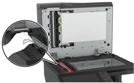 LEXMARK CX825 - CX827DE - Nettoyage du scanner - 2