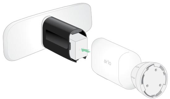 ARLO PRO 3 FLOODLIGHT - Replace a battery - 2