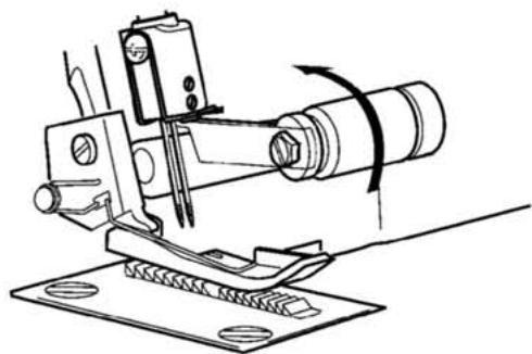 SINGER 14SH754 - 17.COMMENT UTILISER LE COUTEAU MOBILE - 4