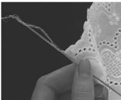 SINGER 14SH754 - Comment arreter les fils - 3