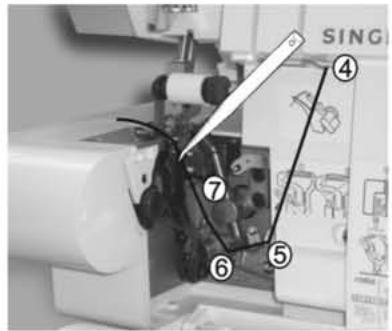SINGER 14SH754 - 2) Enfilage du boucleur inférieur - 6