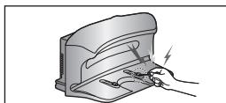 SAMSUNG SR8847 NAVIBOT - Ne court-circuitez pas les broches de chargement à l'aide d'objets en fer tels que des baguettes, des tournevis, etc. - 1