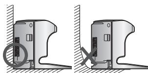 SAMSUNG SR8847 NAVIBOT - Installation du chargeur - 2