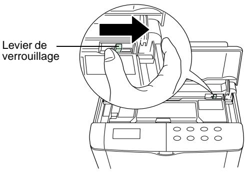 KYOCERA FS-1800 - Installation du conteneur pour toner - 5