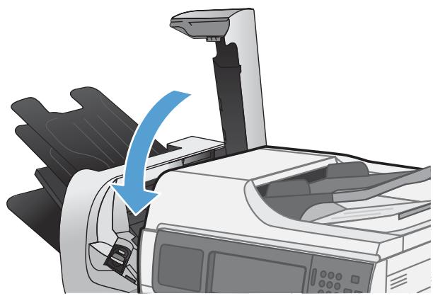 HP CM4540 - Remplacement de la cartouche d'agrafes - 4
