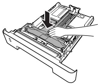 EPSON AL-M310DTN - Retirez le bac à papier. - 2
