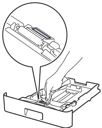 BROTHER HL-L8360CDWLT - Nettoyer les rouleaux d'entrainment du papier - 2