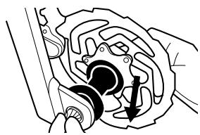 MOUSTACHE DIMANCHE - OPENING THE QUICK RELEASE AXLE - 3