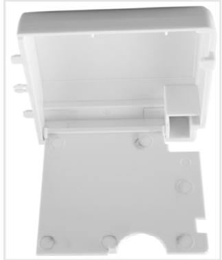 THOMSON CREATION MC20 - RETRAIT / INSTALLATION DE LA BOITE D'ACCESSOIRES - 2
