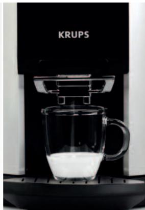 KRUPS ESPRESSERIA EA9000 - Hot milk with frothing - 3