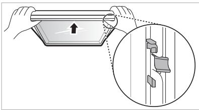 LG GBP32DSKZN - Einbau der Crisper-Abdeckung - 2