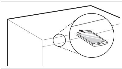 LG GBP32DSKZN - Panel displeja sa nachádza na dverách chladničky. - 2
