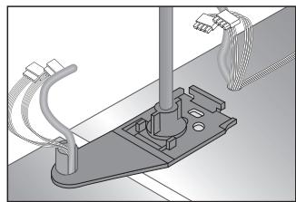 DAEWOO RFN-M400BOX - Removing left refrigerator door - 3