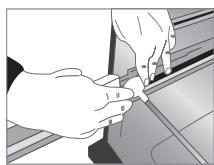 DAEWOO RFN-M400BOX - Replacing freezer door - 4