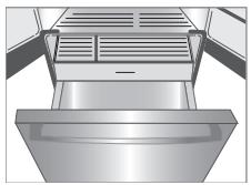 DAEWOO RFN-M400BOX - Removing freezer door - 1