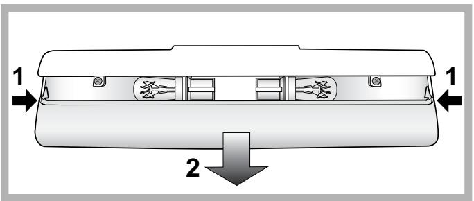 INDESIT NBAA13V - Replacing the light bulb - 1