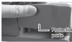 SAMSUNG RB29FERNCSA - Démontage de la porte du réfrigérateur - 4