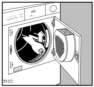 ARTHUR MARTIN ADE 5300 - Nettoyage des filtrés - 3