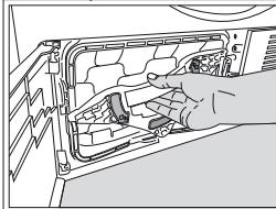 SMEG DHT73LIT - Cleaning the filter drawer - 2
