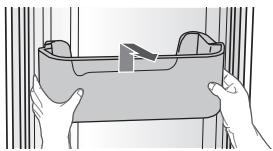 SAMSUNG RF56J9010SL - RF56J9040SG/EF - REMOÇÃO DOS ACESSORIOS DO FRIGORÍFICO - 3