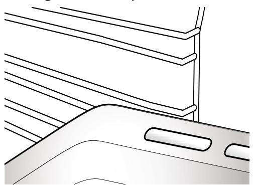 HOTPOINT FA5844HIXHA - Insérer la GRILLE métallique et les AUTRES accessoires - 2