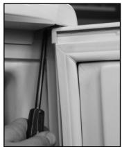 HOTPOINT FZA36G - Note : You may require assistance to do this: - 1