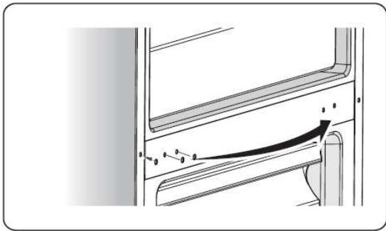 HISENSE RT600N4DC2 - Het omkeren van de deur - 9