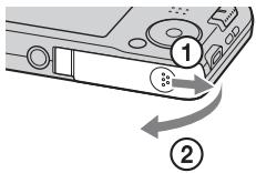 SONY CYBER-SHOT DSC-W710 - Einsetzen einer Speicherkarte (getrennt erhältlich) - 1