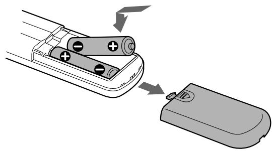 SONY CDP-CE405 - Satta i batterierna i fjarrkontrollen (gäller inte CDP-CE305 och CDP-C661) - 1