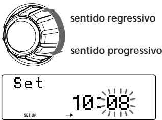 SONY CDX-C780R - Acertar o relógio - 5