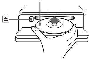 SONY CDX-C780R - Tryck på OPEN och sätt i en CD-skiva. Sidan med etiketten vänd uppåt - 1