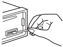 SONY CDX-A250 - Aansluitingen schoonmaken - 1