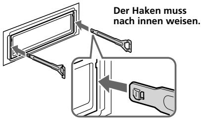 Der Haken muss nach innen weisen.