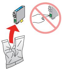 EPSON STYLUS DX4000 - Removing and Installing Ink Cartridges • Retrait et installation des cartouches d'encre • Tintenpatronen entnehmen und einsetzen • Cartridges verwijderen en installeren - 4