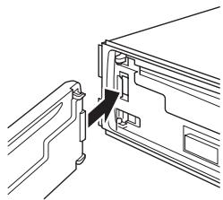 PIONEER DEH-1020E - Far scorrere il frontalino verso sinistra fino a che non si sente un clic. - 1