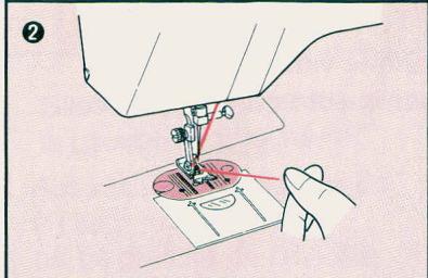 SINGER EUROPA 200 - UTILISATION DE L'ENFILE-AIGUILLE - 13